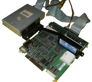 (CP시스템 3, 별도의 드라이브가 달려있는 게 인상적이다)