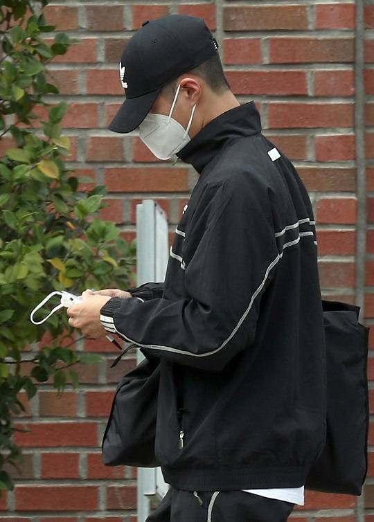 입대하는 배우 박보검. 연합뉴스