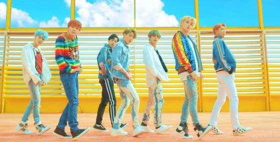 사진=방탄소년단 'DNA' MV 캡처
