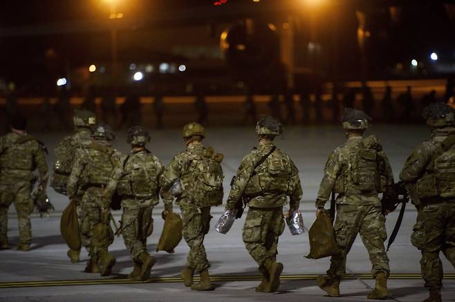 미국 국방부는 9일(현지시간) 중동 지역을 관할하는 미 중부사령부가 이라크에 주둔 중인 전체 미군 수인 5200명의 42%에 해당하는 2200명을 감축할 예정이라고 발표했다. [AP]