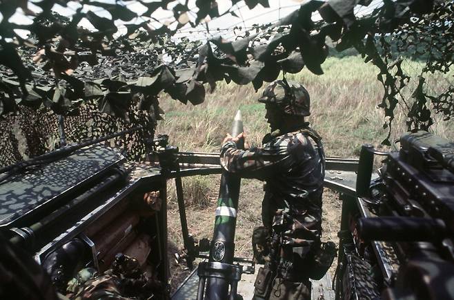 우리나라는 1970년대 중반부터 미국산 4.2인치 박격포 M30을 국산화한 KM30을 만들어 운용했다. (사진=미 육군)