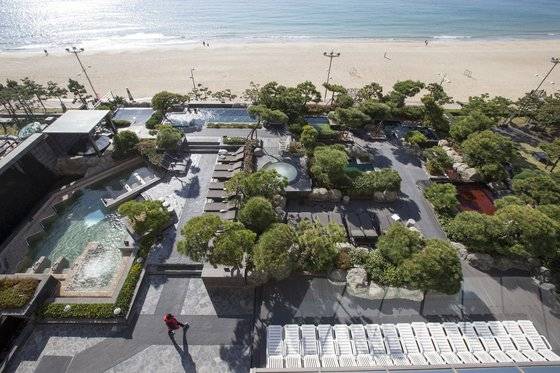 파라다이스호텔 부산의 오션스파 '씨메르'. 9월 10일 목욕탕의 집합금지 행정명령이 해제되면서 다시 문을 열게 됐다. [중앙포토]