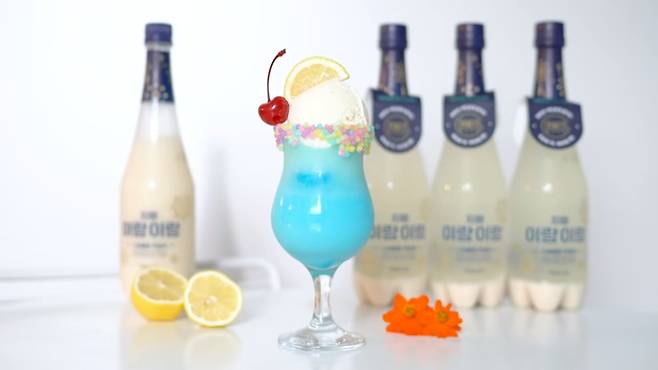 지평주조 SNS에 올라온 블루하와이안 막테일 /사진제공=지평주조