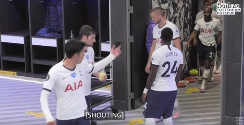 손흥민의 말을 ‘소리침’으로 자막 처리한 영상. /유튜브 캡처