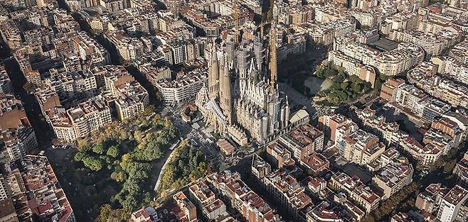 ‘가우디 성당’ 사그라다 파밀리아, 2026년 완공 불가능…코로나 여파 탓