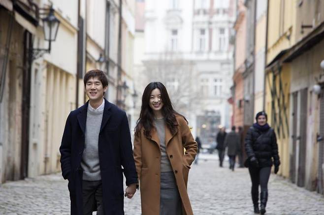 네이버 영화 〈뷰티 인사이드〉 스틸컷