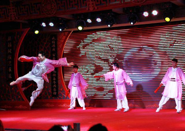 라오서차관의 쿵푸 공연. ⓒ최종명