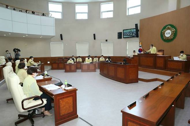 9월 24일 고성군의회에서 '고성군 청소년 꿈키움 바우처 지원 조례안'이 4번의 도전 끝에 본회의를 통과했다.(사진=경남 고성군 제공)