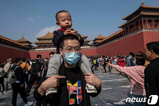 중국 국경절 연휴를 맞아 여행온 중국인들. © AFP=뉴스1