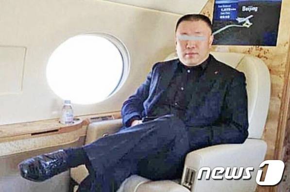 살해된 중국 재벌 사업가 강위안. 출처-SCMP 갈무리© 뉴스1