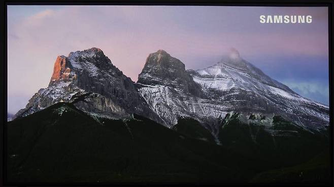 4K 콘텐츠 재생 예시, 조건만 충족하면 TV로 보는 듯한 느낌을 얻을 수 있다. 출처=IT동아