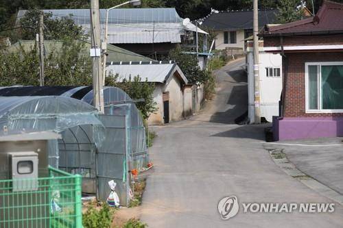 텅 빈 마을 촬영 : 정경재 기자