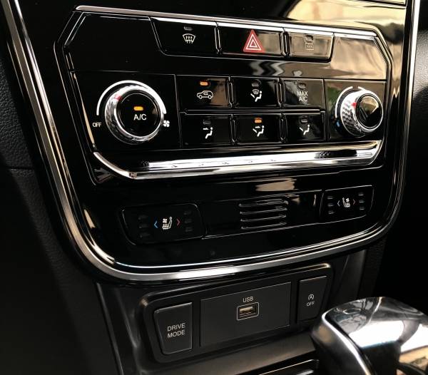 쌍용차 '티볼리 에어' 센터페시아