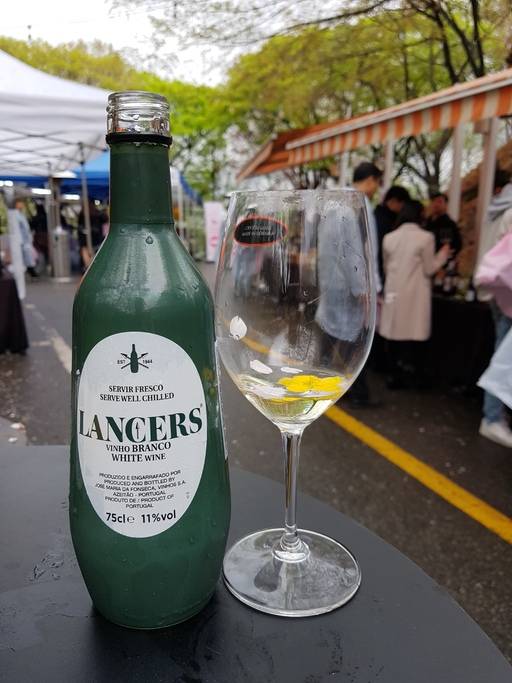 랜서스 화이트(Lancers White)