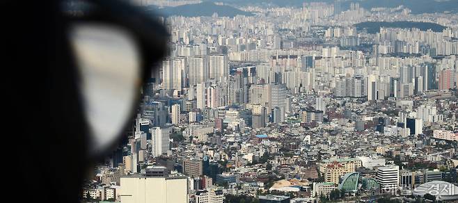 서울 남산서울타워 전망대에서 바라본 서울시내 모습[헤럴드경제DB]