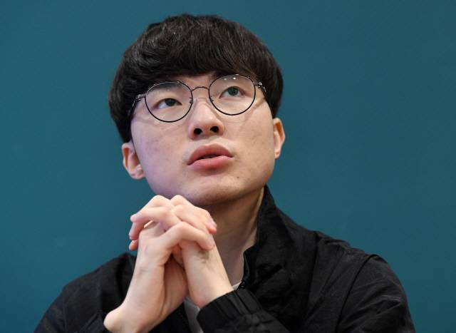 게임 ‘리그오브레전드’ 프로게이머 페이커 이상혁 선수가 서울 강남구 T1 사옥에서 서울경제신문과 인터뷰를 가지고 있다. /성형주기자