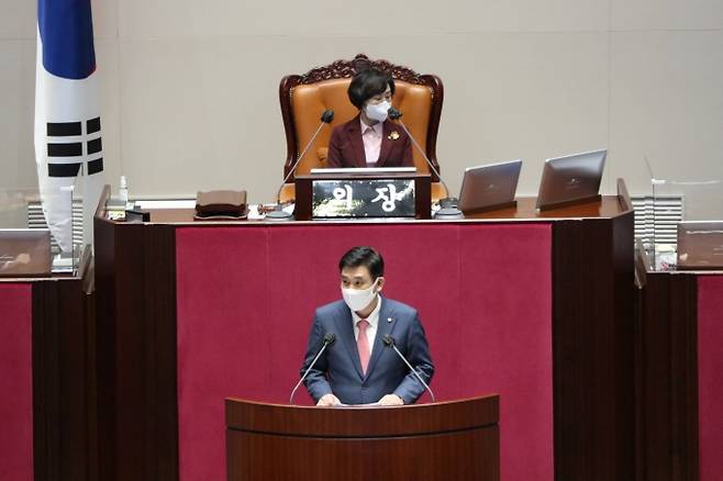 ▲국민의힘 최승재 의원이 19일 국회 본회의장에서 발언하고 있다. 사진=최승재 의원실 제공