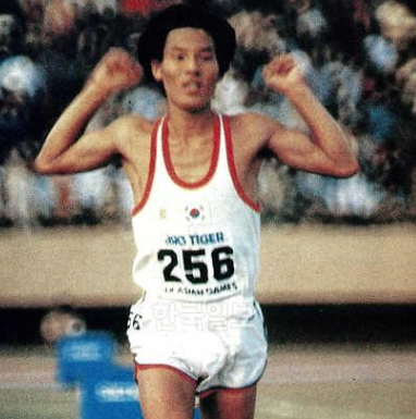 82년 뉴델리 아시안게임 마라톤 금메달 김양곤