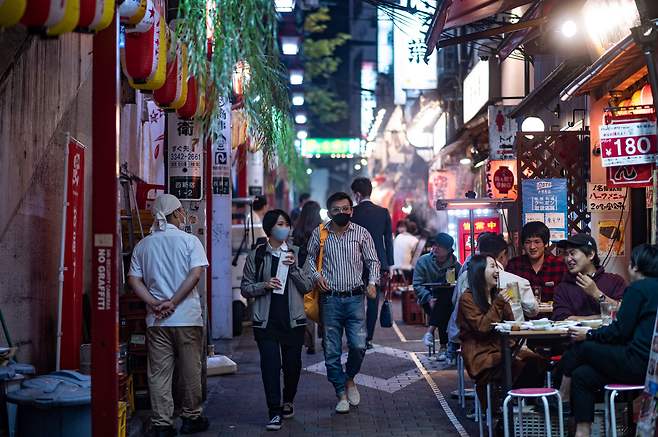 일본 도쿄 신주쿠의 '먹자골목' 오모이데요코초 © AFP=뉴스1