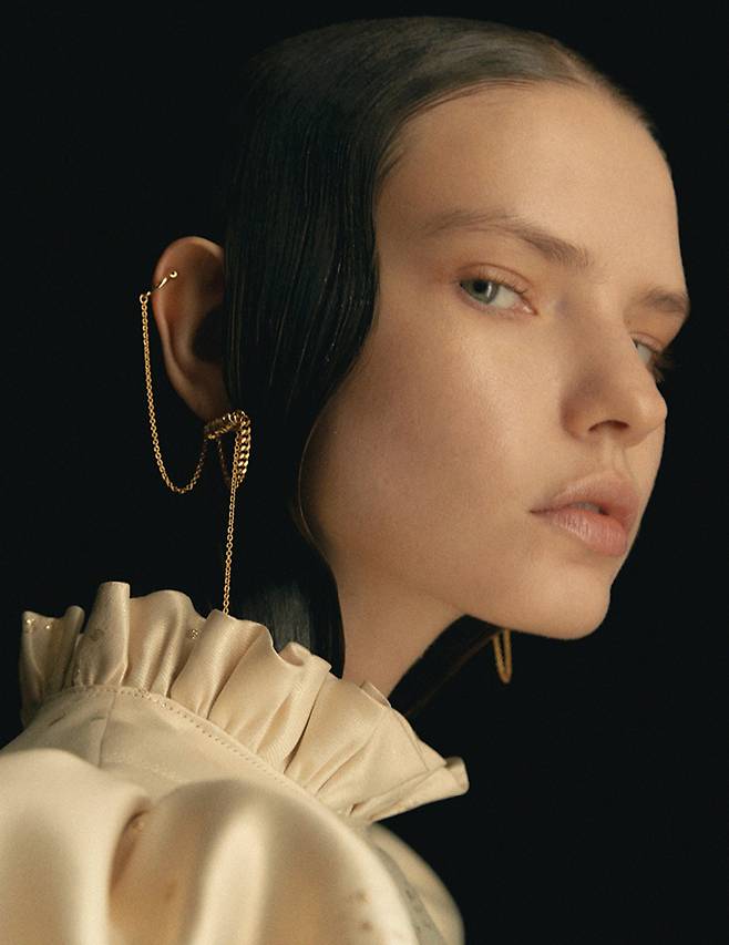 드와떼의 룩북 이미지.