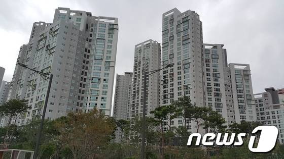서울 강남구 대치동에 위치한 래미안 대치팰리스. © News1