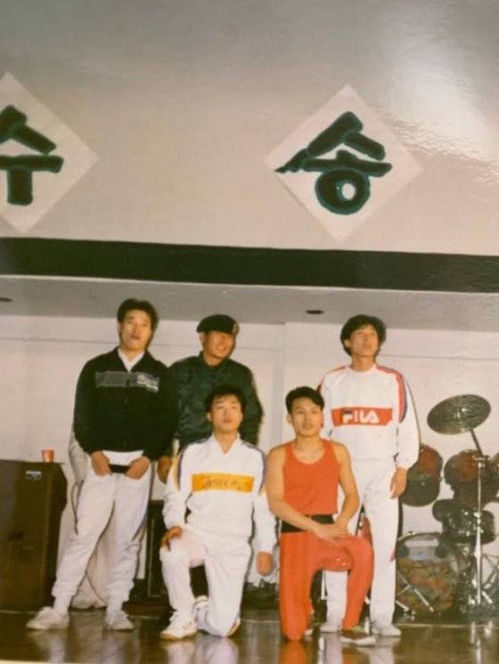 댄스 크루로 활동하던 스무 살 무렵의 이상윤 CVO. [사진 이상윤]