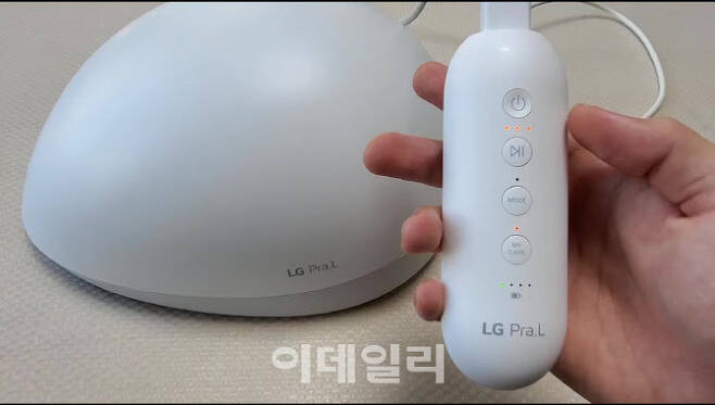 LG전자의 탈모 치료 기기  ‘LG 프라엘 메디헤어’.