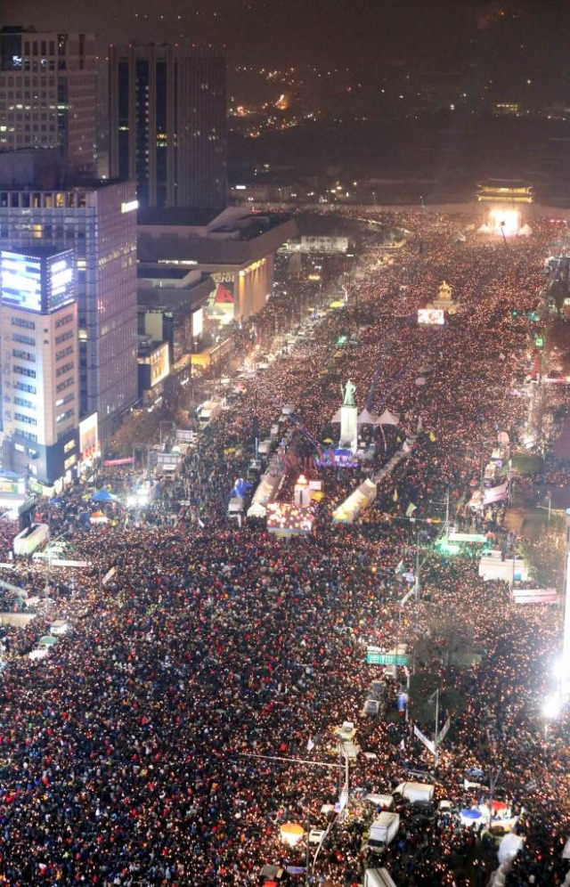 2016년 12월 26일 오후 서울 광화문에서 제5차 촛불 집회를  하고 있다. / 사진=공동취재사진