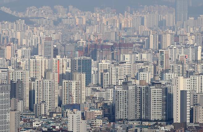 73주 연속 오르는 서울 아파트 전셋값/ 연합뉴스