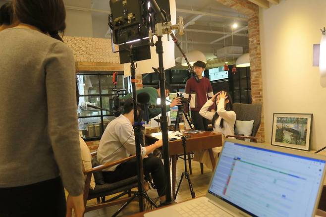 모태솔로 촬영 장면, 출처: 인디카바 인터렉티브