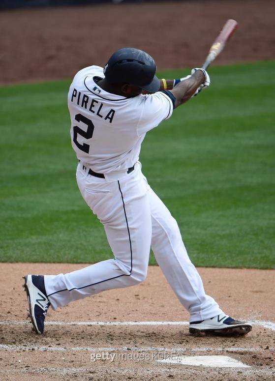 우투우타인 피렐라의 주 포지션은 2루이다. 하지만 좌익수 경험도 2루 못지 않게 있다. 삼성은 피렐라를 2루수가 아닌 좌익수로 기용할 가능성이 크다.