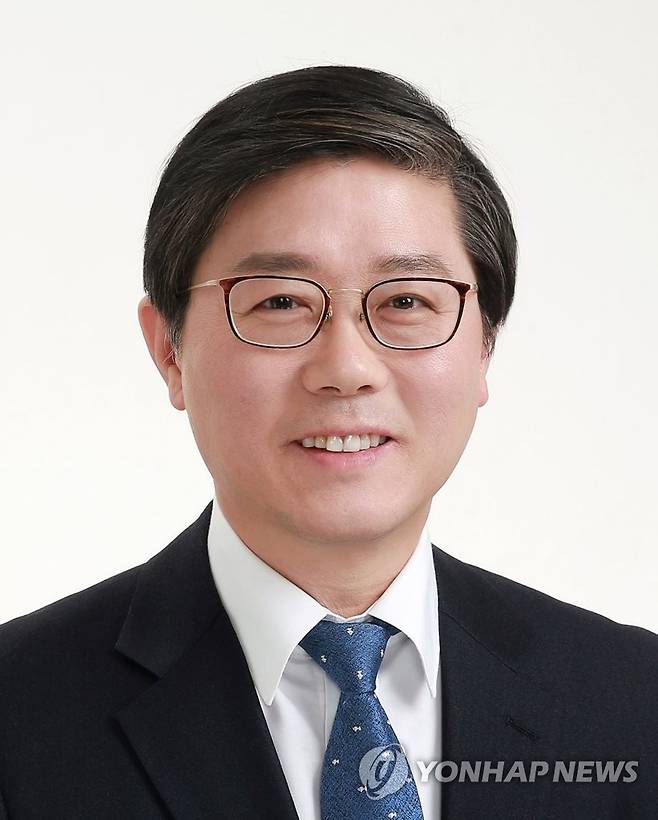 국토부 장관에 변창흠 한국토지주택공사 사장 내정 (서울=연합뉴스) 문재인 대통령은 4일 국토부 장관에 변창흠 한국토지주택공사(LH) 사장을 내정했다. 2020.12.4 [청와대 제공. 재판매 및 DB 금지] photo@yna.co.kr