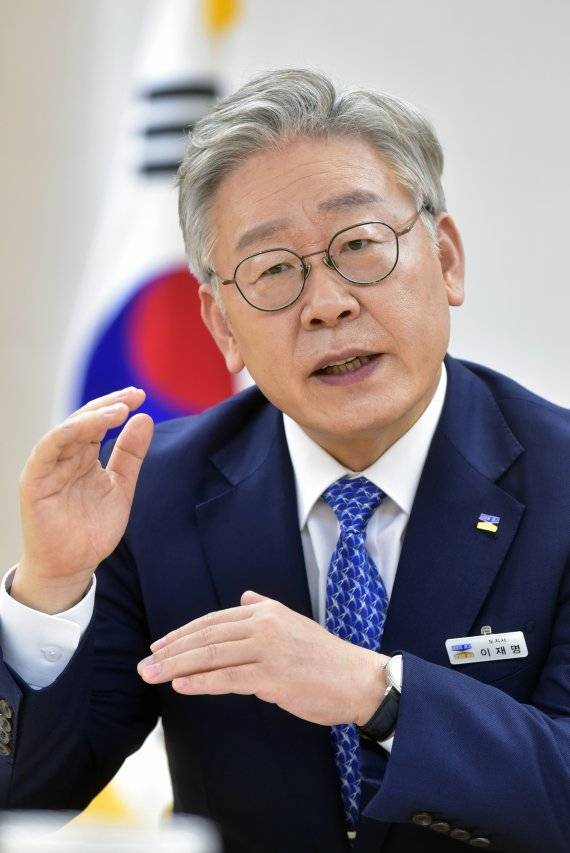 이재명 경기도 지사는 지난 7월 국회의원 300명 전원에 편지를 써 수술실CCTV 법제화가 반드시 필요하다고 호소했다. 경기도민 자체조사에서 90% 이상이 수술실CCTV에 찬성했음에도 불구하고 의료계 반대로 확대가 쉽지 않은 실정이다. 사진=서동일 기자