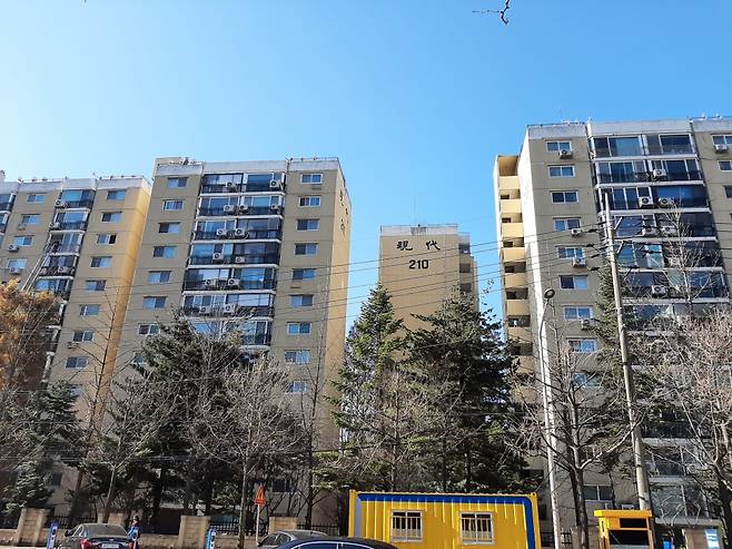 서울 강남구 압구정 현대 전경. /사진=이소은 기자