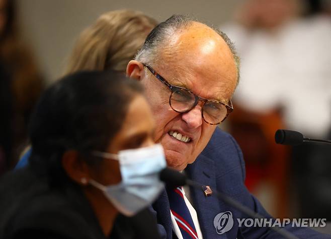 지난 2일 미국 미시간주 하원에서 열린 청문회에 참석한 루디 줄리아니 [AFP/Getty Images=연합뉴스·재판매 및 DB 금지]