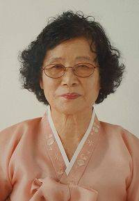 광양시에 임야를 조건 없이 기부채납한 김명옥 할머니(사진=광양시 제공)