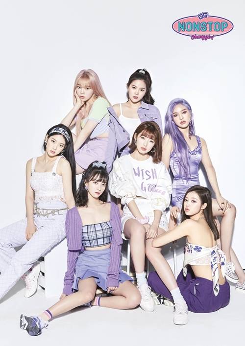 오마이걸(OH MY GIRL)이 미국 타임지가 선정한 `2020 올해의 K-POP 노래`에 선정됐다. 사진=WM엔터테인먼트