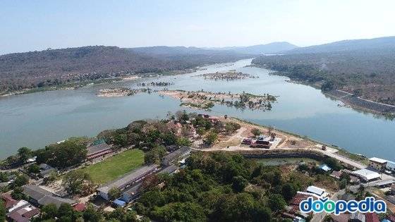 중국이 메콩강 상류인 란창강에 댐을 건설하면서 메콩강 유역 동남아 5개국과 분쟁이 일고 있다. [두산백과 캡처]
