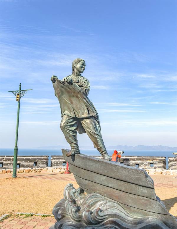 심청각의 효녀 심청상