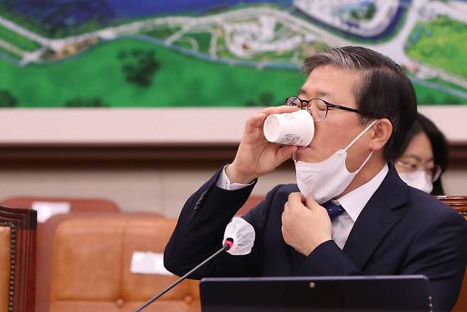지난 23일 국회 인사청문회에 출석한 변창흠 국토장관 후보자(사진=연합뉴스)