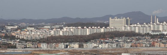 지난 18일 조정대상지역으로 지정된 경기도 파주시 운정신도시 일대. 정부는 이날 파주를 포함해 전국 36곳을 조정대상지역으로 지정했다. [뉴시스]