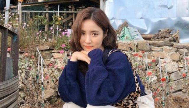 신세경의 여신 미모가 포착됐다. 신세경 소속사 공식 SNS