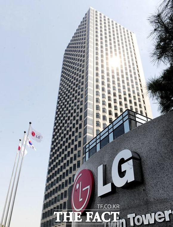 LG전자는 7일 미국 TV 광고·콘텐츠 데이터 분석 스타트업 '알폰소'에 약 8000만 달러를 투자해 지분 50% 이상을 확보했다고 밝혔다. /더팩트 DB