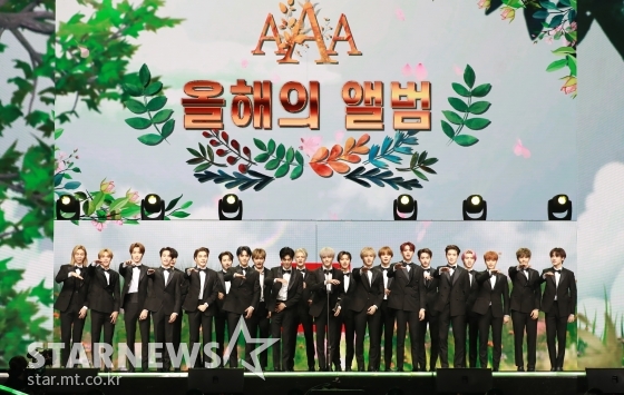 그룹 NCT가 2020 Asia Artist Awards(2020 아시아 아티스트 어워즈, 2020 AAA)에서 가요 부문 대상 올해의 앨범상을 수상한 뒤 소감을 말하고 있다. / 사진=이동훈 기자 photoguy@