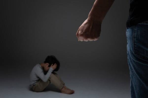 민법 915조 친권자 징계권 조항을 삭제하는 민법 개정안이 8일 오후 국회 본회의를 통과했다. 앞으로는 자식에 대한 부모의 체벌이 원칙적으로 금지된다. /사진 =게티이미지뱅크