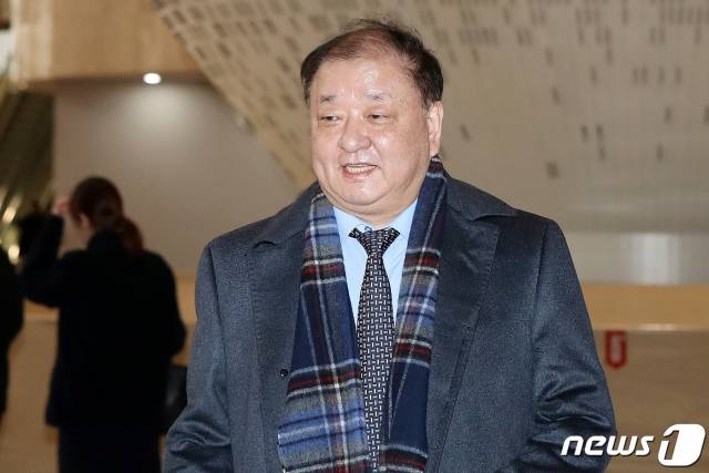 (서울=뉴스1) = 문재인 대통령은 23일 주일본국대한민국대사관 특명전권대사(주일대사)에 한일의원연맹 명예회장인 강창일 전 더불어민주당 의원을 내정했다. (뉴스1 DB) 2020.11.23/뉴스1