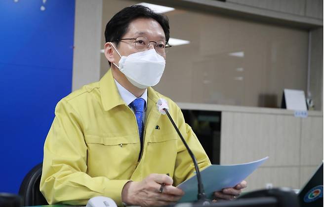 월간전략회의서 발언하는 김경수 경남도지사 [경남도 제공. 재판매 및 DB 금지]