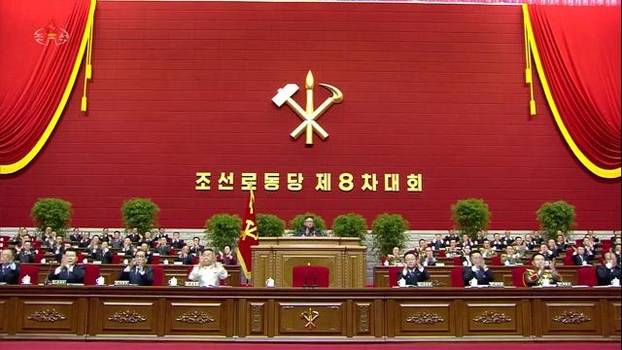 북한 조선중앙TV는 지난 7일 평양에서 김정은 국무위원장이 참석한 가운데 노동당 제8차 대회 3일차 회의가 열렸다고 8일 보도하고 있다. /조선중앙TV 캡쳐