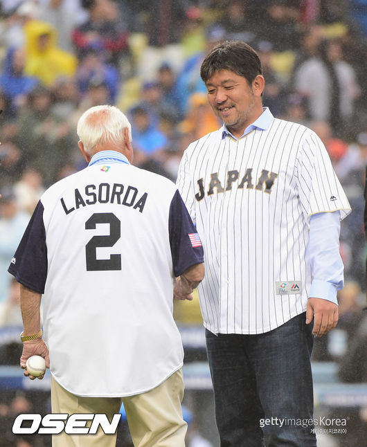 [사진] 고인이 된 토미 라소다 다저스 전 감독(왼쪽)과 일본 레전드 투수 노모 히데오. ⓒGettyimages(무단전재 및 재배포 금지)