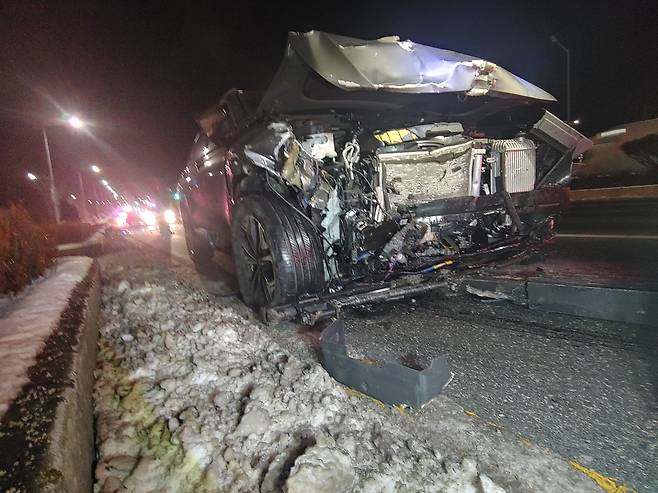 차량 사고 [독자 송영훈씨 제공. 재판매 및 DB금지]